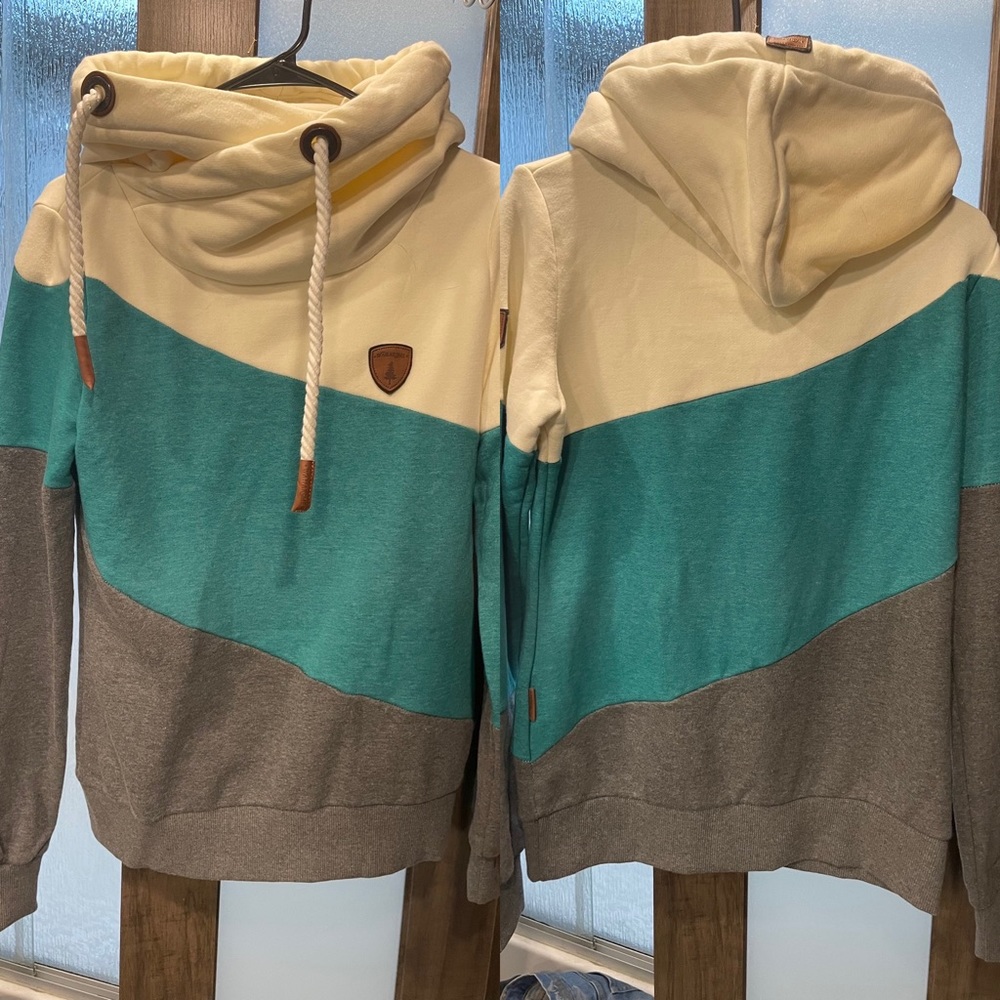 Womens Wanakome Sweatshirt